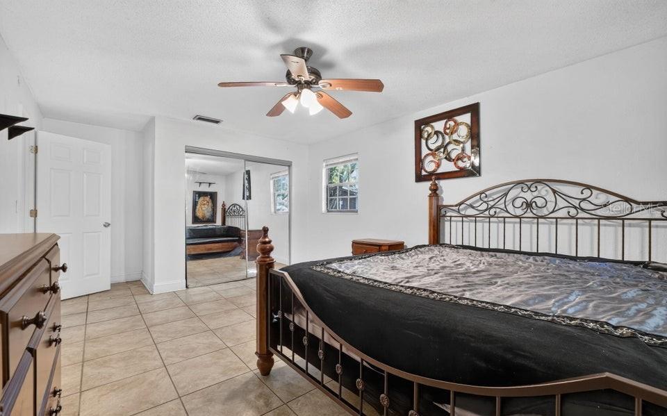 912 Royal Oak, Holly Hill, FL 32117