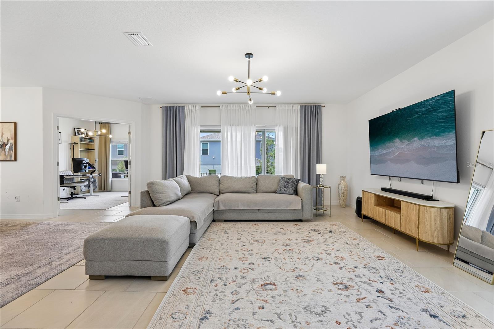 1581 Swan Swim, Davenport, FL 33837
