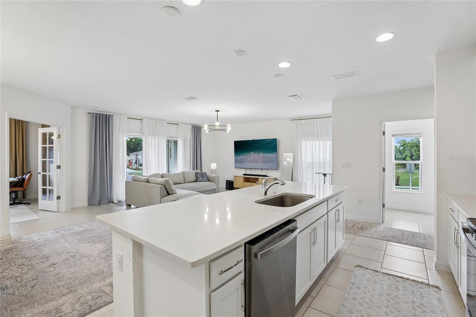 1581 Swan Swim, Davenport, FL 33837