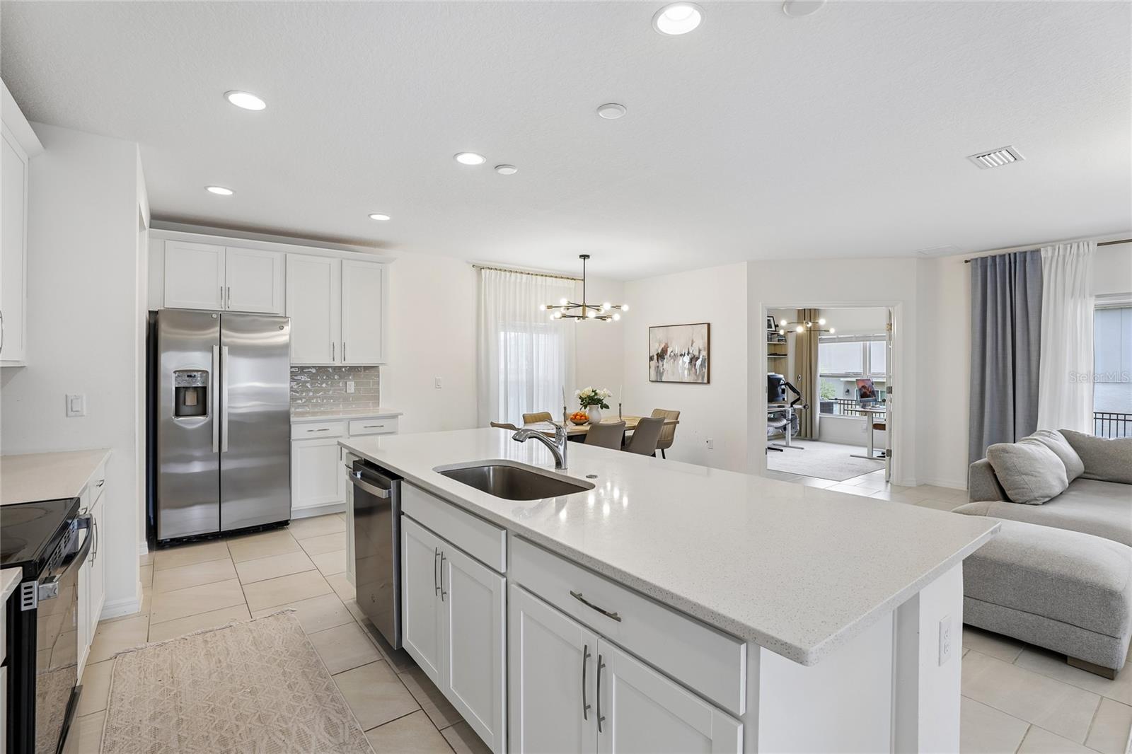1581 Swan Swim, Davenport, FL 33837