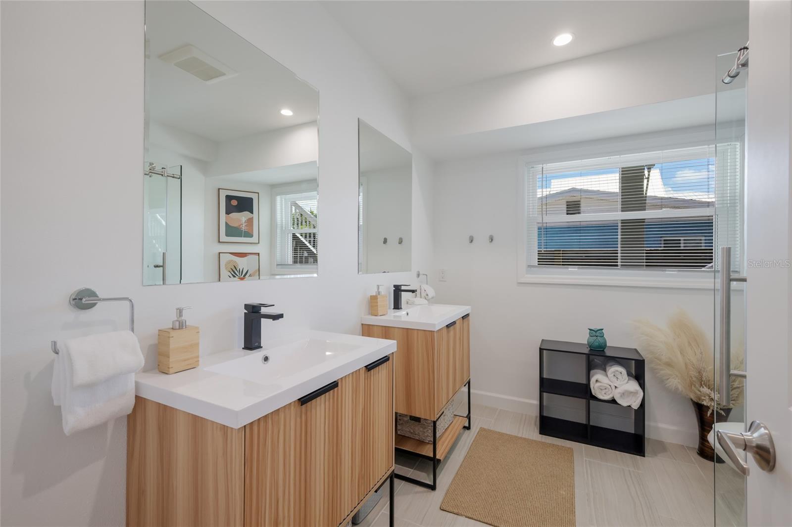 203 72nd, Holmes Beach, FL 34217