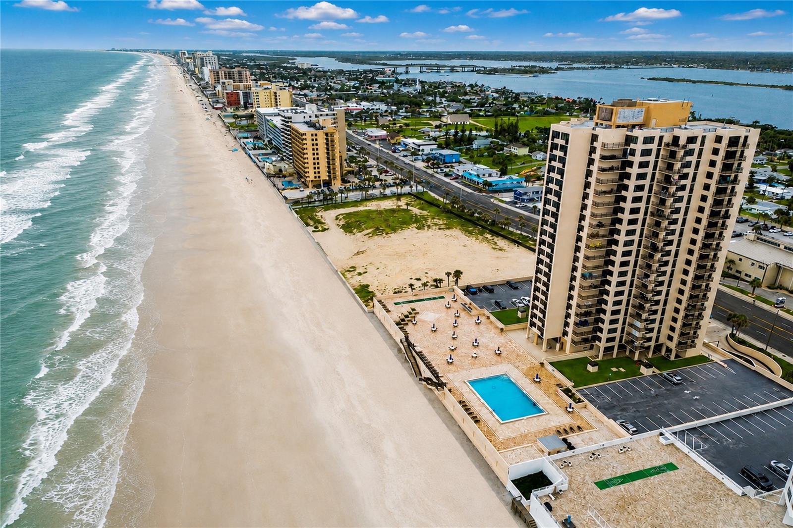 3051 Atlantic Unit V060, Daytona Beach Shores, FL 32118
