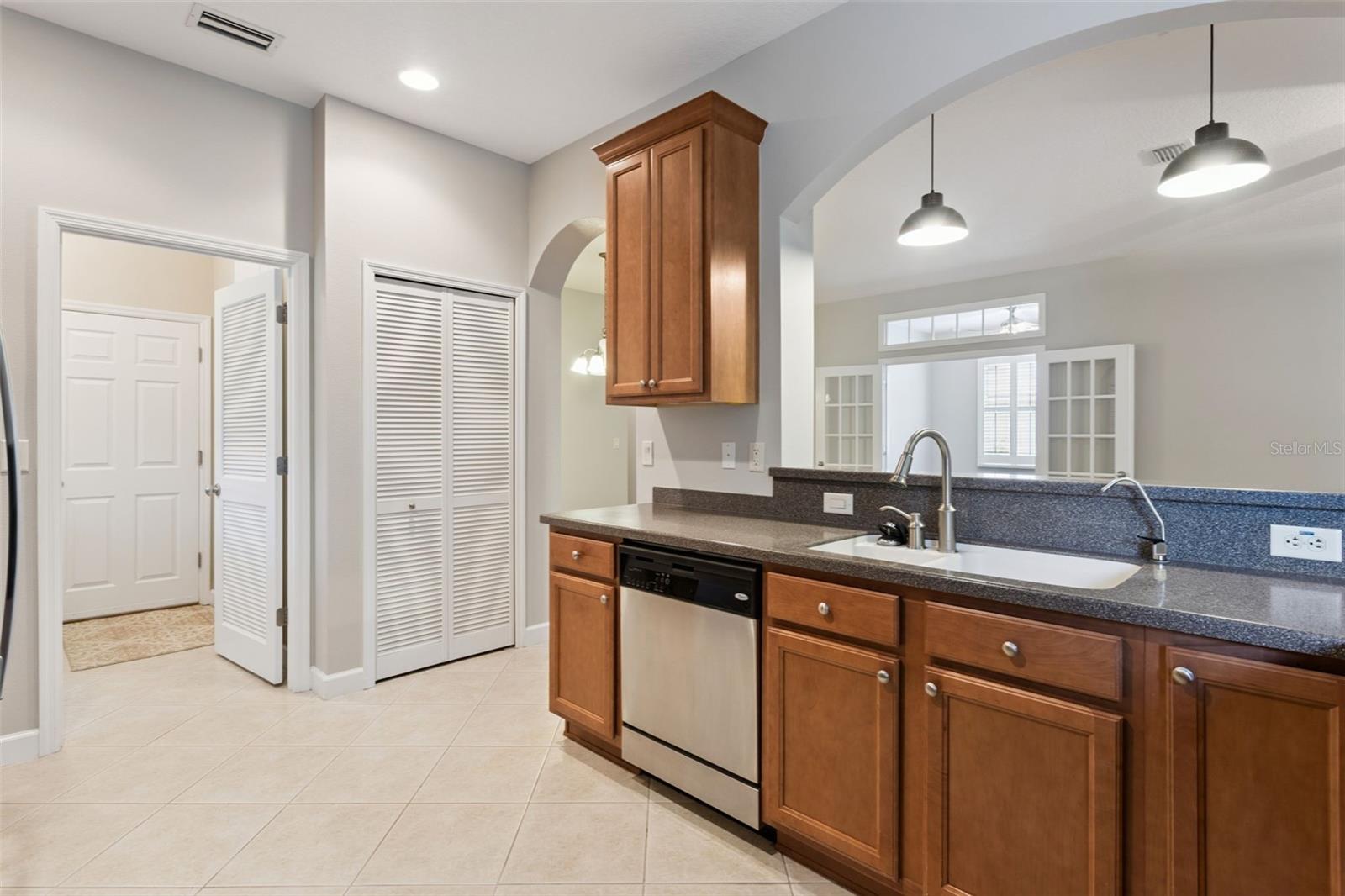 8270 Bridgeport Bay, Mount Dora, FL 32757