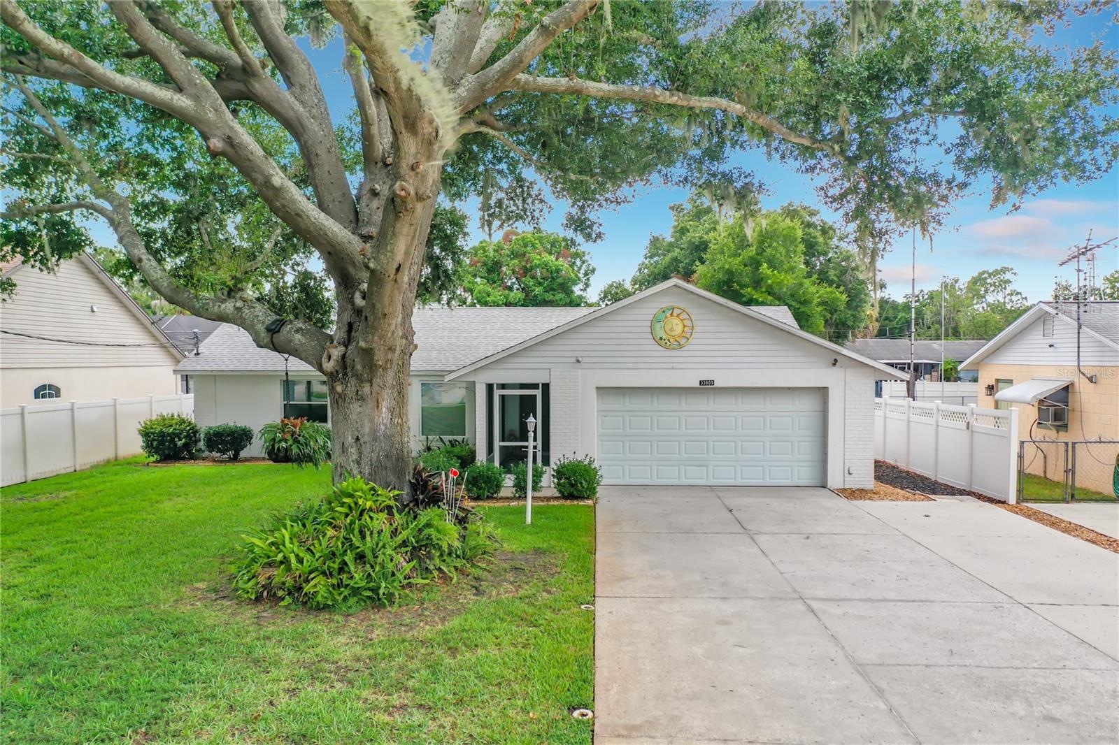 33909 Linda, Leesburg, FL 34788