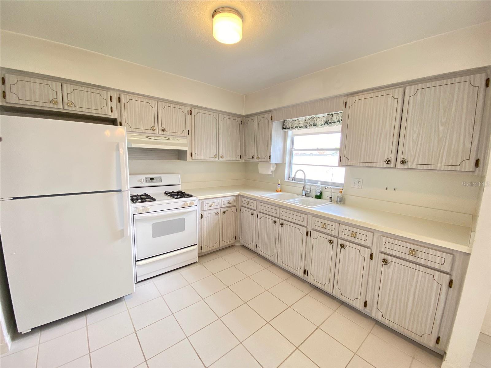 5105 Rose, Pinellas Park, FL 33782