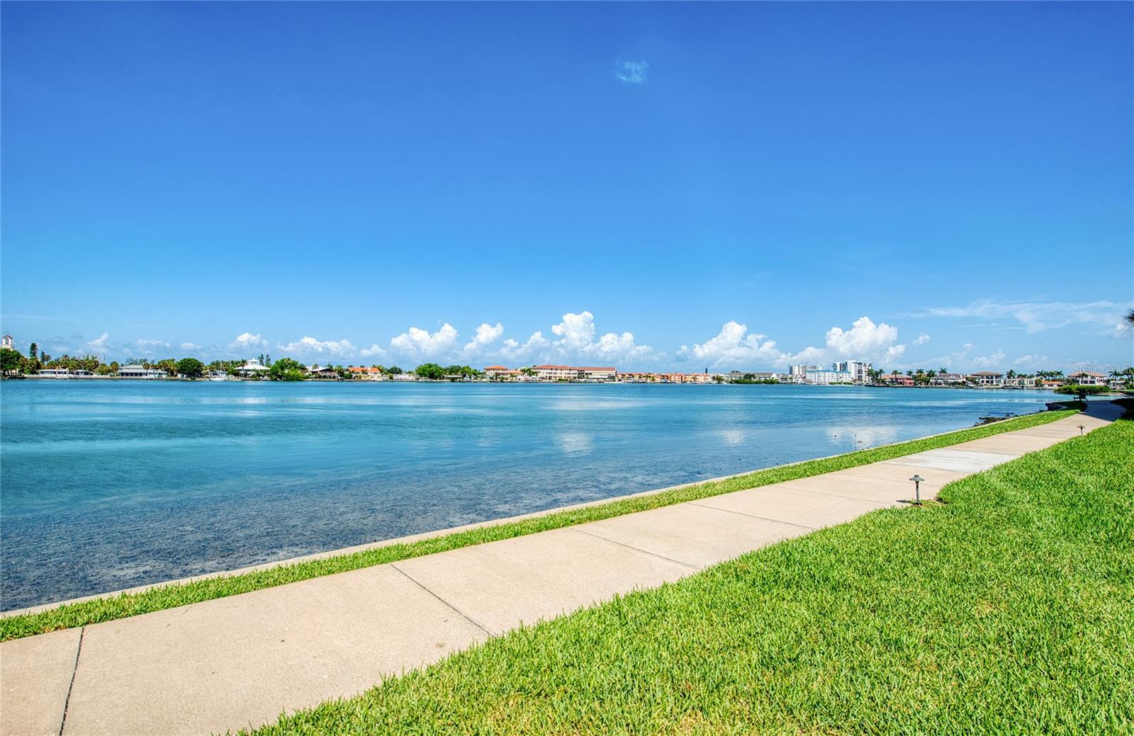 7984 Sailboat Key Unit 303, St Petersburg, FL 33707
