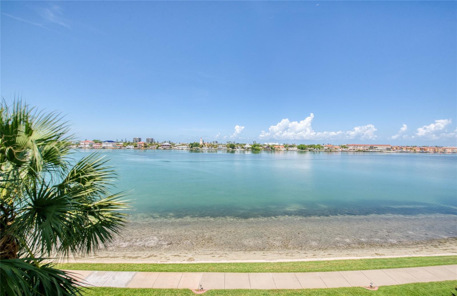 7984 Sailboat Key Unit 303, St Petersburg, FL 33707