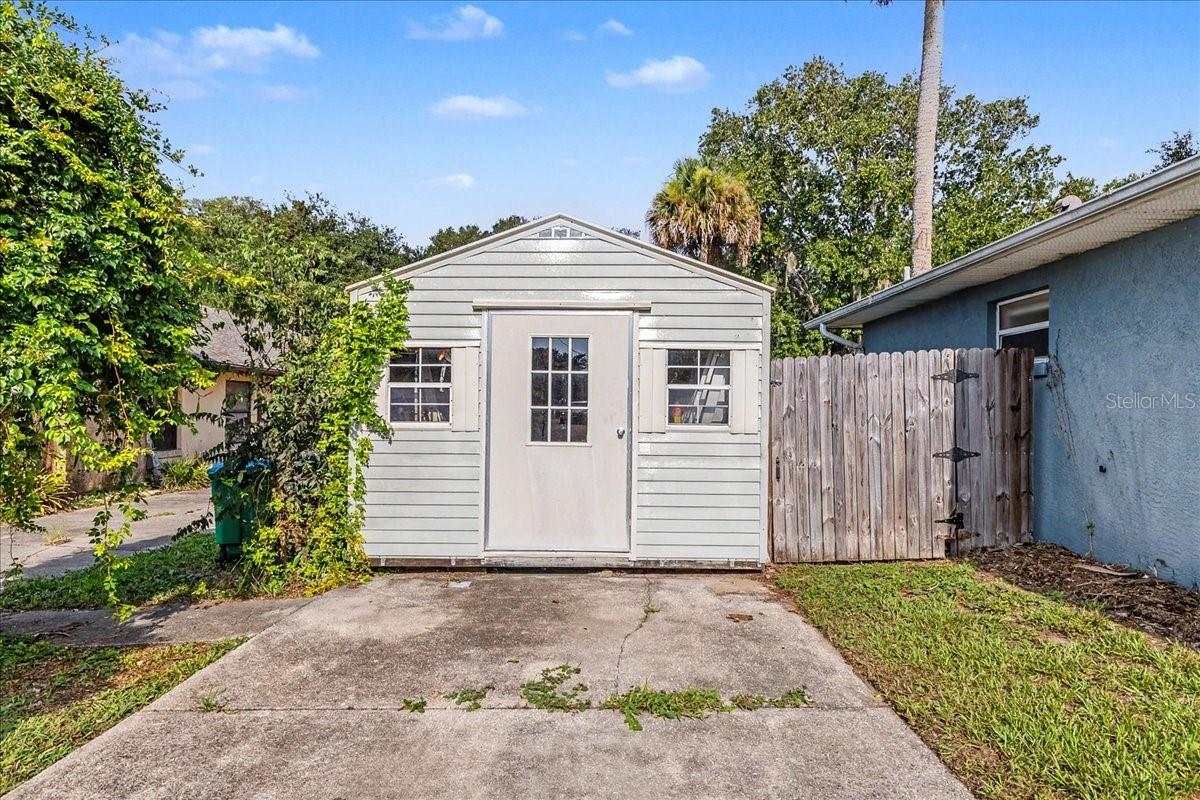 156 Gaines, Oak Hill, FL 32759