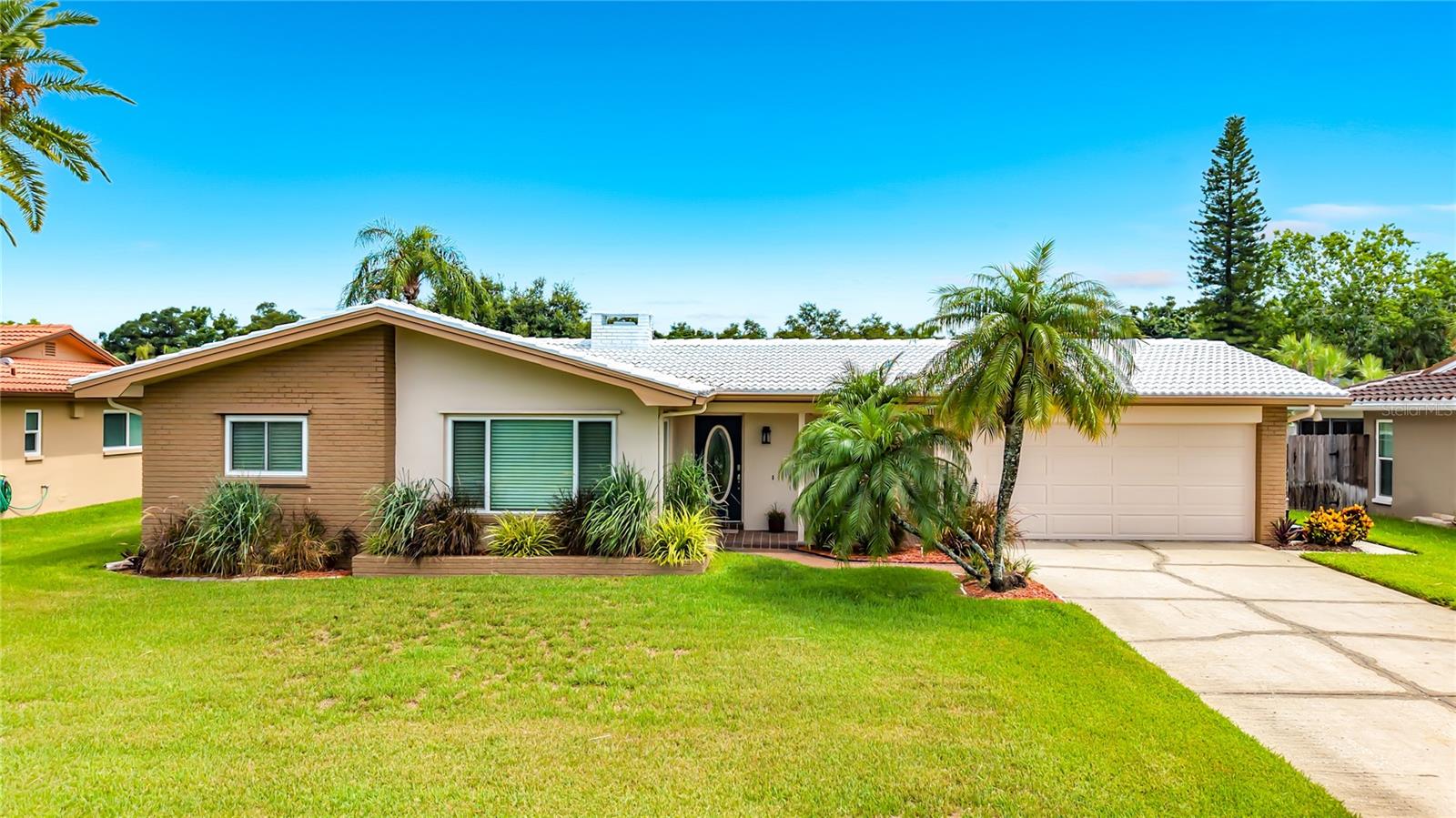 2178 Waterside, Clearwater, FL 33764
