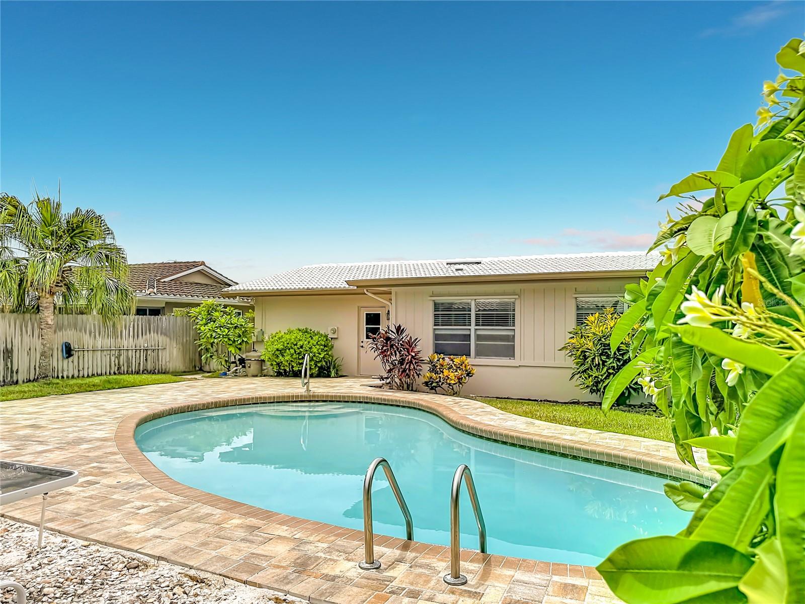 2178 Waterside, Clearwater, FL 33764