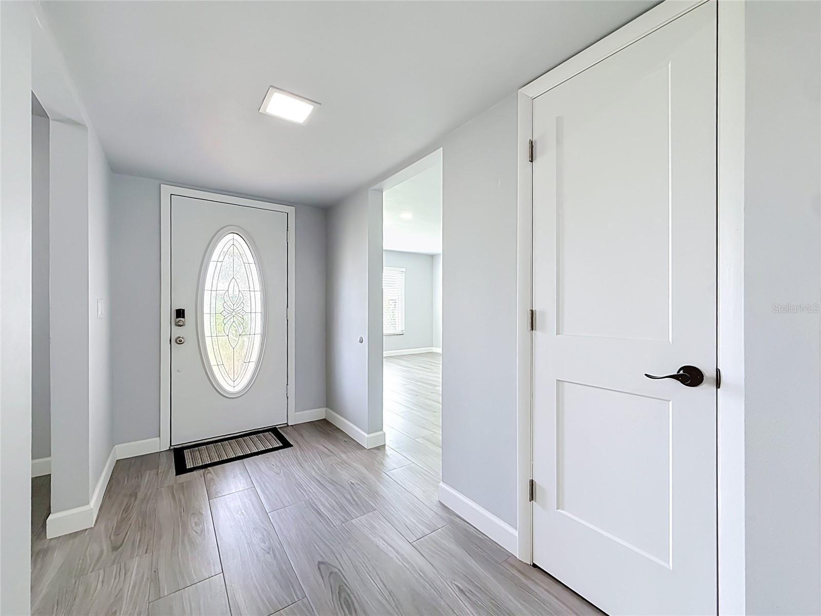 2178 Waterside, Clearwater, FL 33764