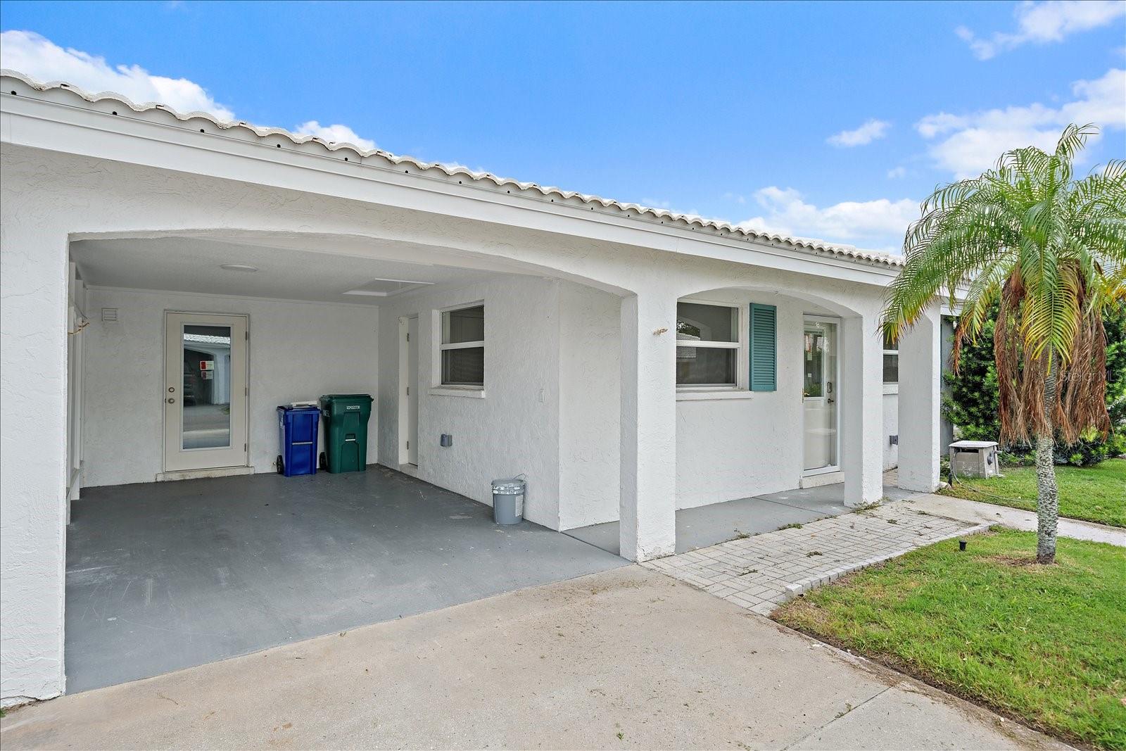 683 Spanish Unit 214, Longboat Key, FL 34228