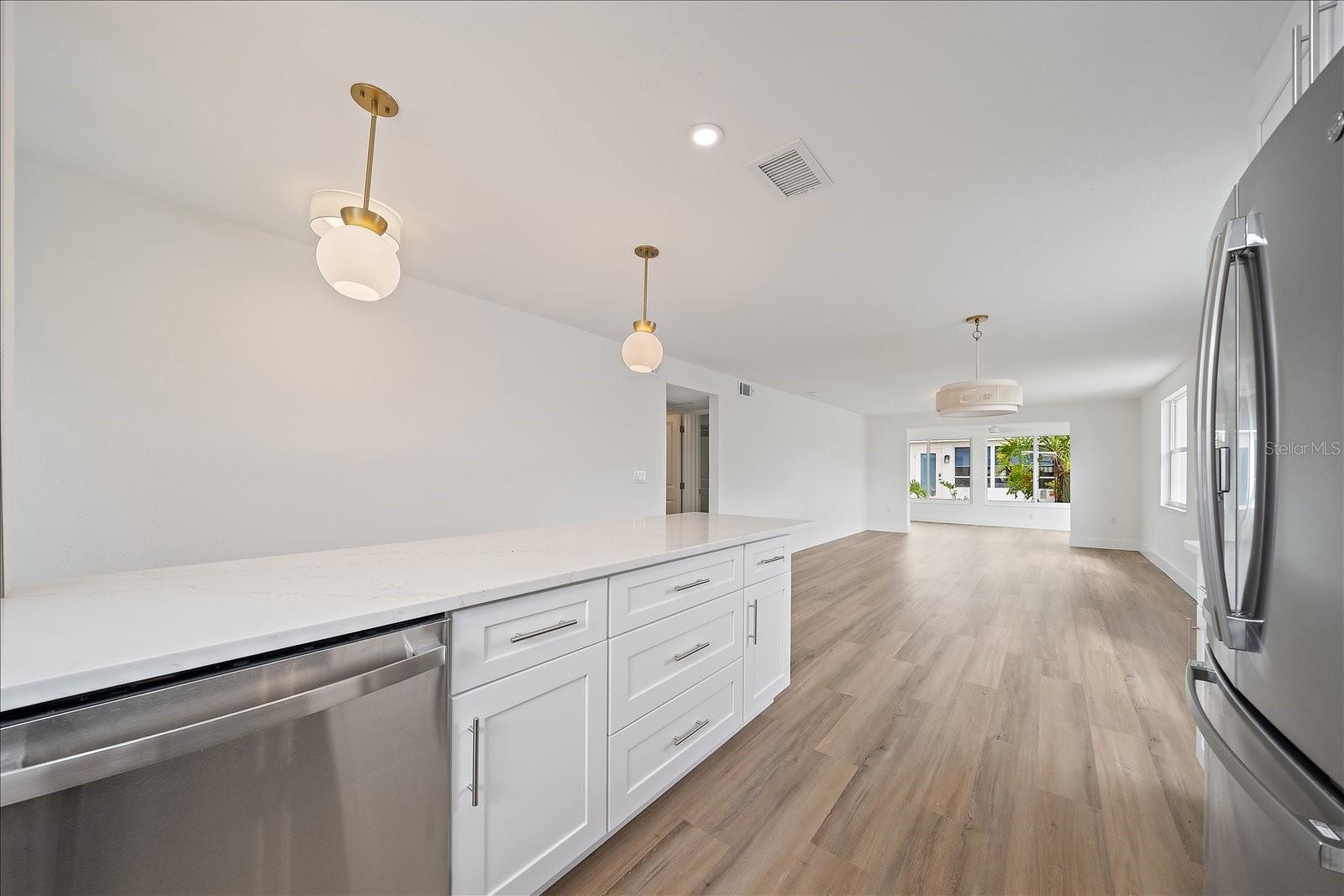 683 Spanish Unit 214, Longboat Key, FL 34228