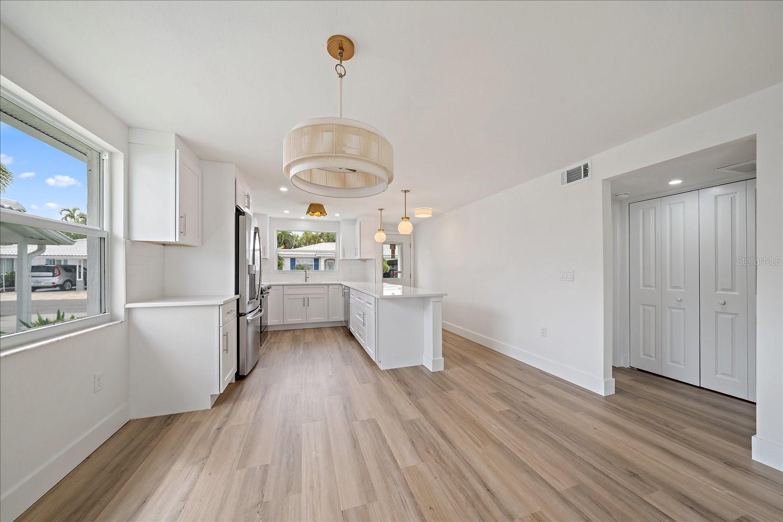 683 Spanish Unit 214, Longboat Key, FL 34228