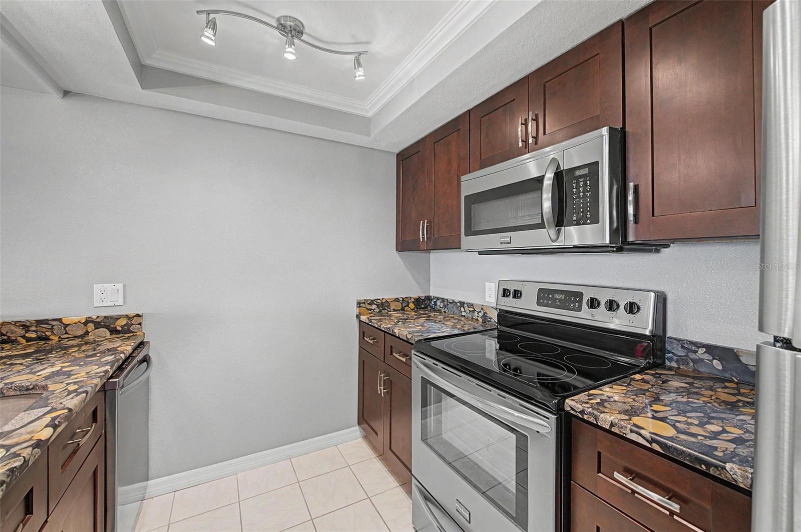 2618 Cove Cay Unit 505, Clearwater, FL 33760