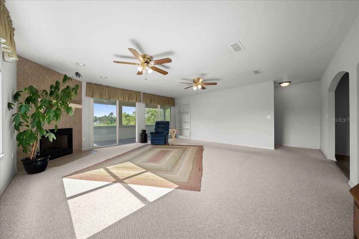 206 Malauka, Ocklawaha, FL 32179