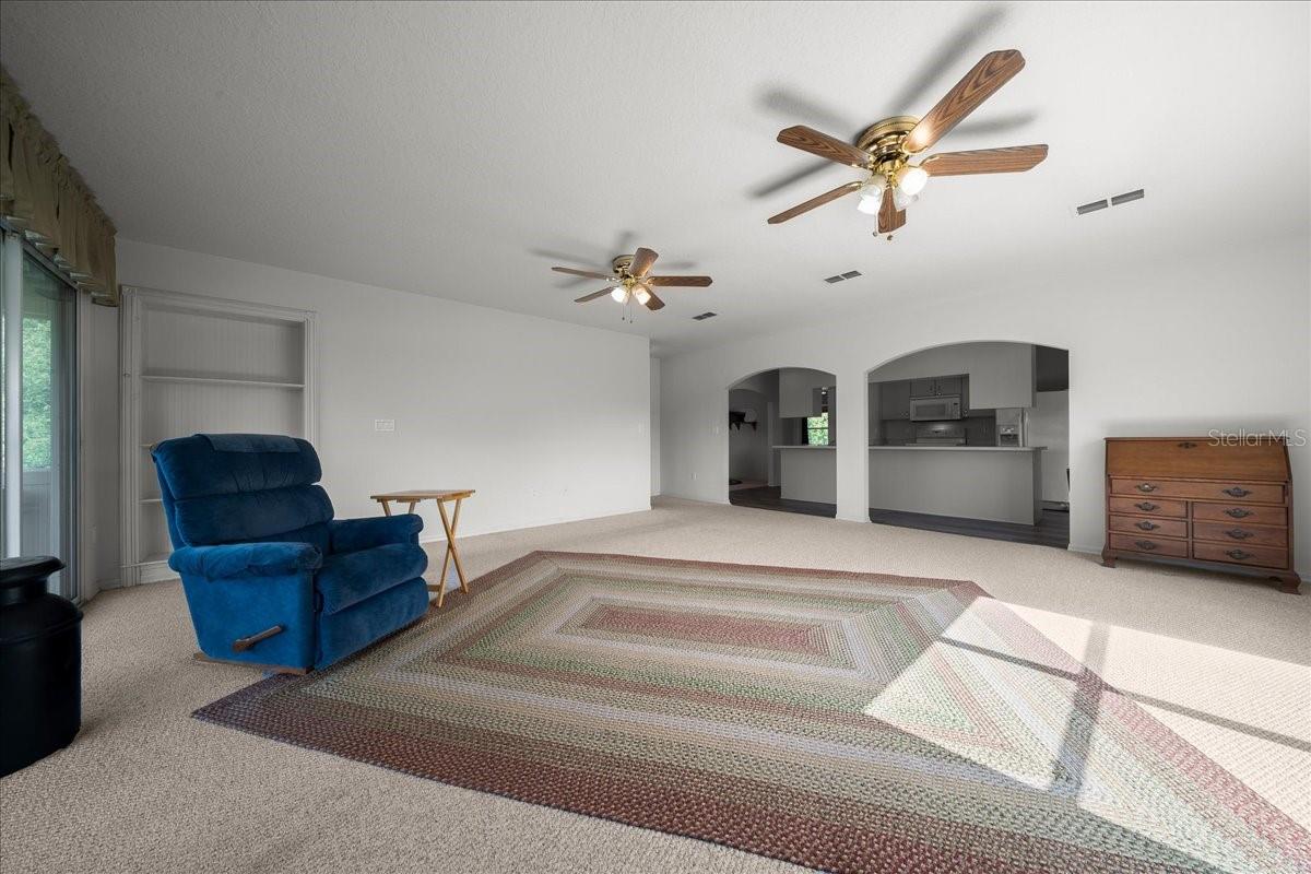 206 Malauka, Ocklawaha, FL 32179