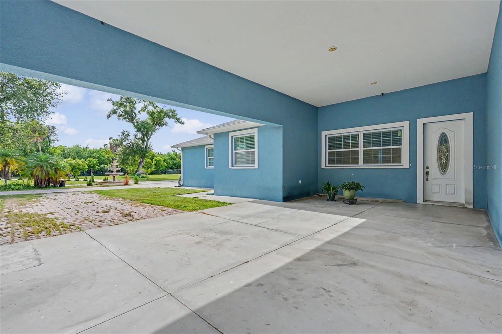 2007 61st, Sarasota, FL 34243
