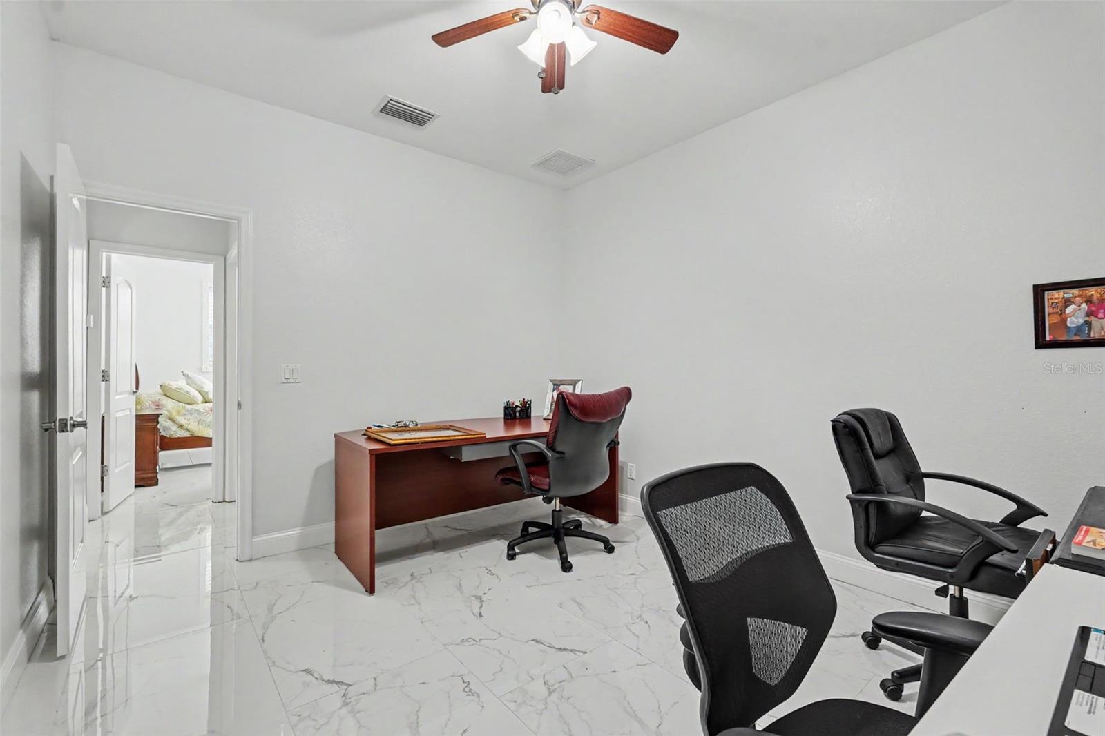2007 61st, Sarasota, FL 34243