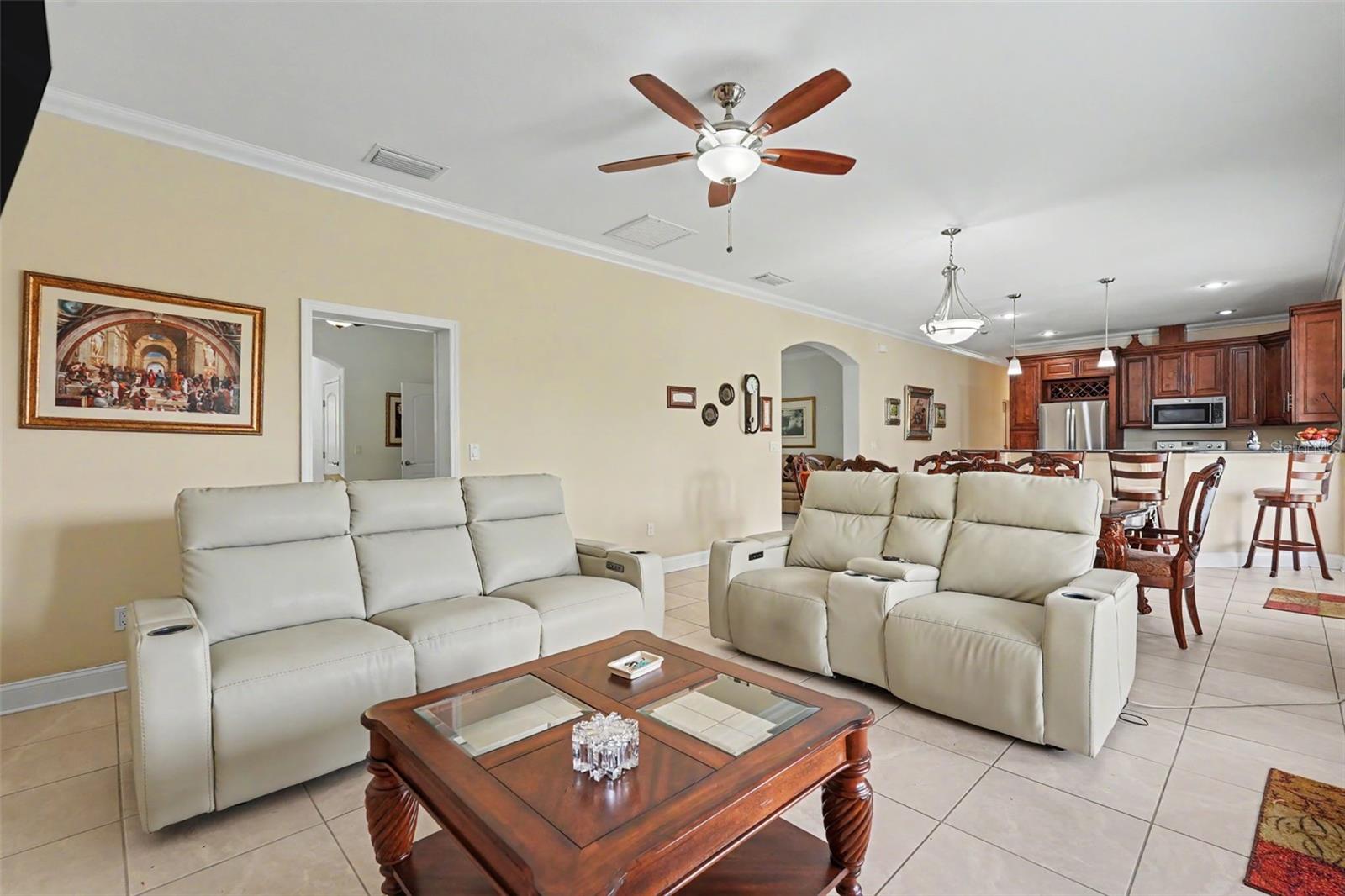 2007 61st, Sarasota, FL 34243