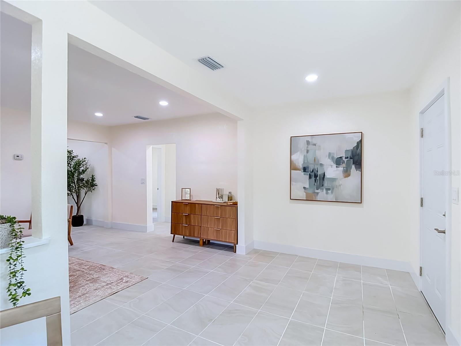 8010 13th, Tampa, FL 33604