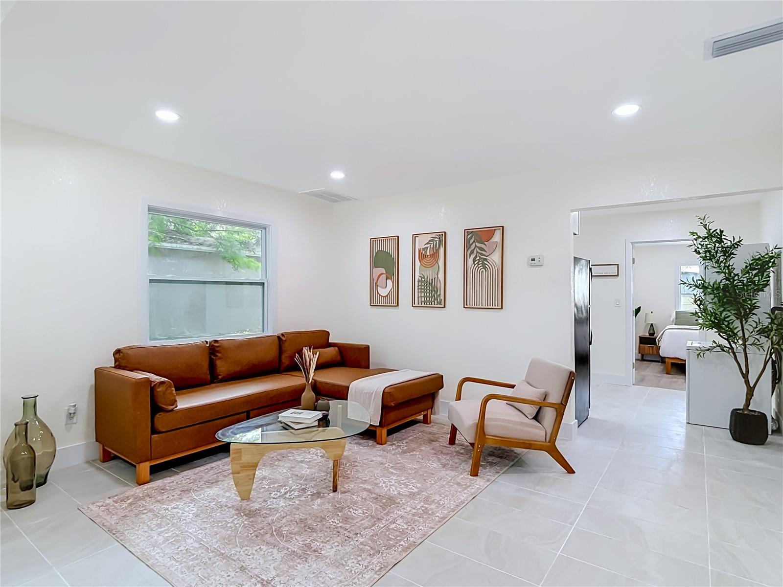 8010 13th, Tampa, FL 33604