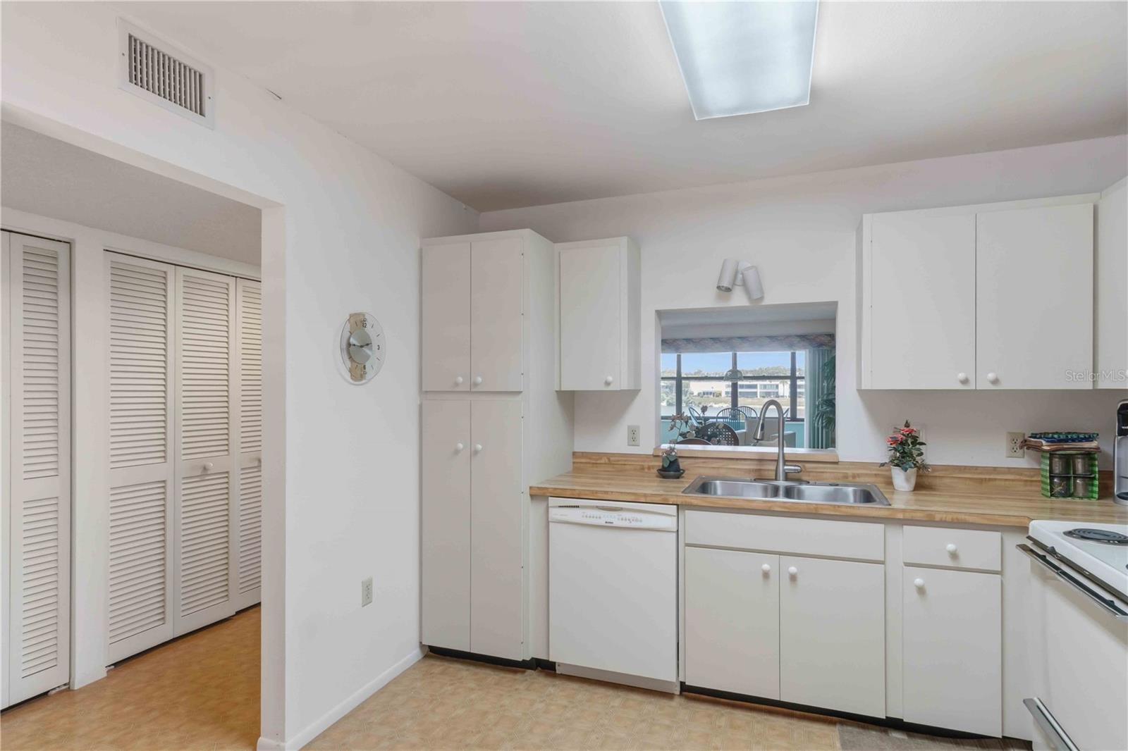 514 Spring Lakes, Bradenton, FL 34210