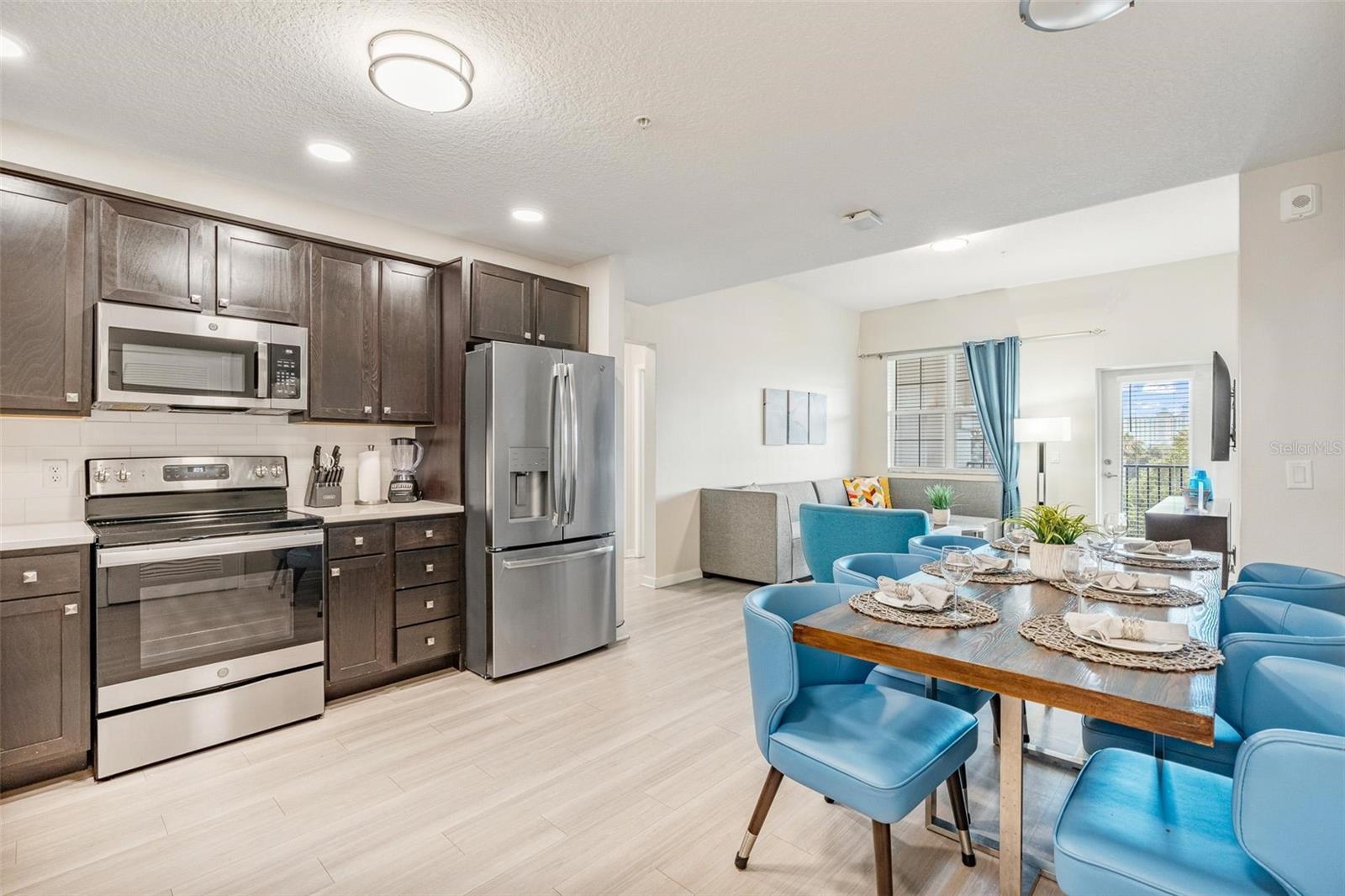 4001 Breakview Unit D409, Orlando, FL 32819