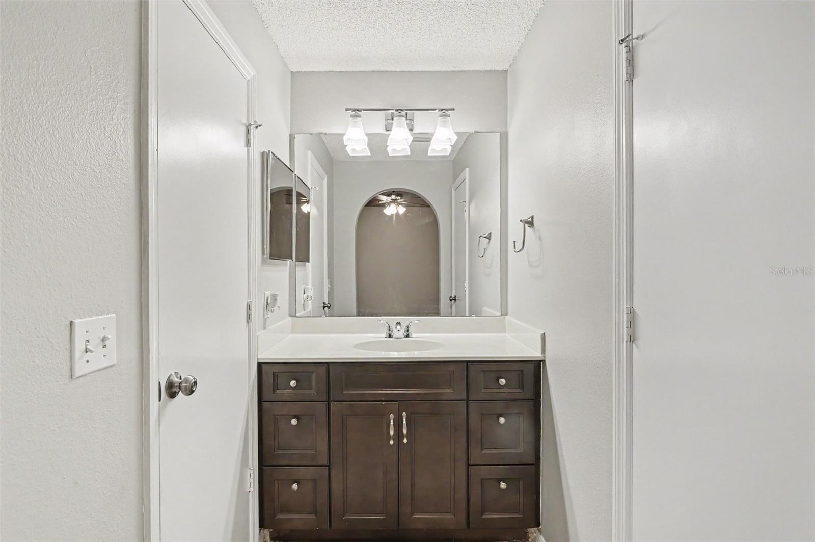 5655 New Cambridge, Orlando, FL 32810