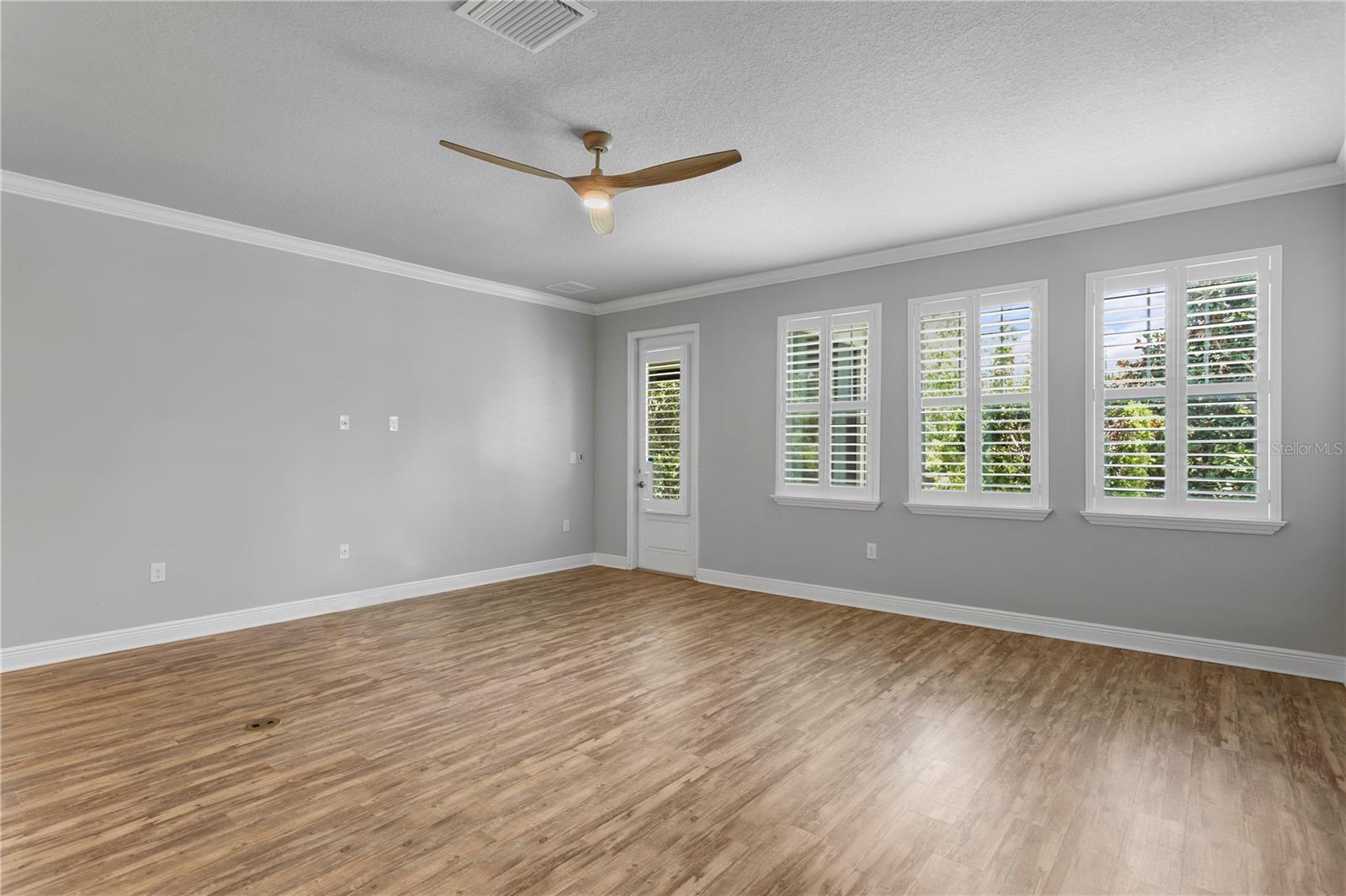 602 Ozona Village, Palm Harbor, FL 34683