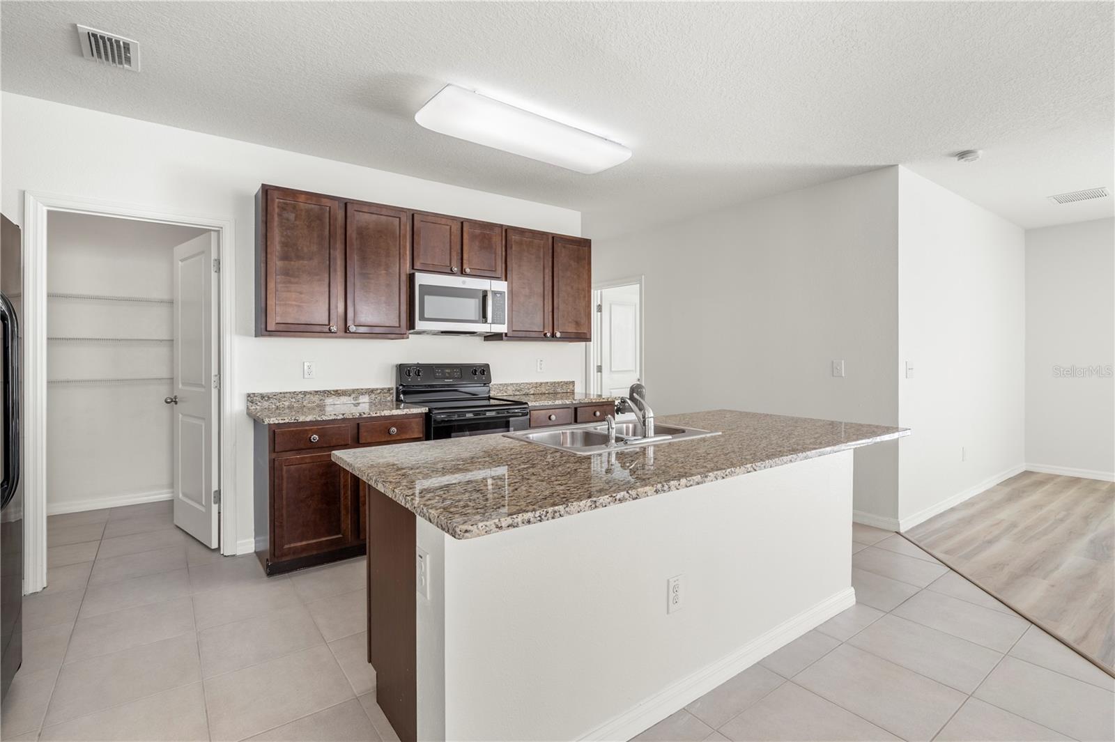 7789 Tuscan Bay, Wesley Chapel, FL 33545