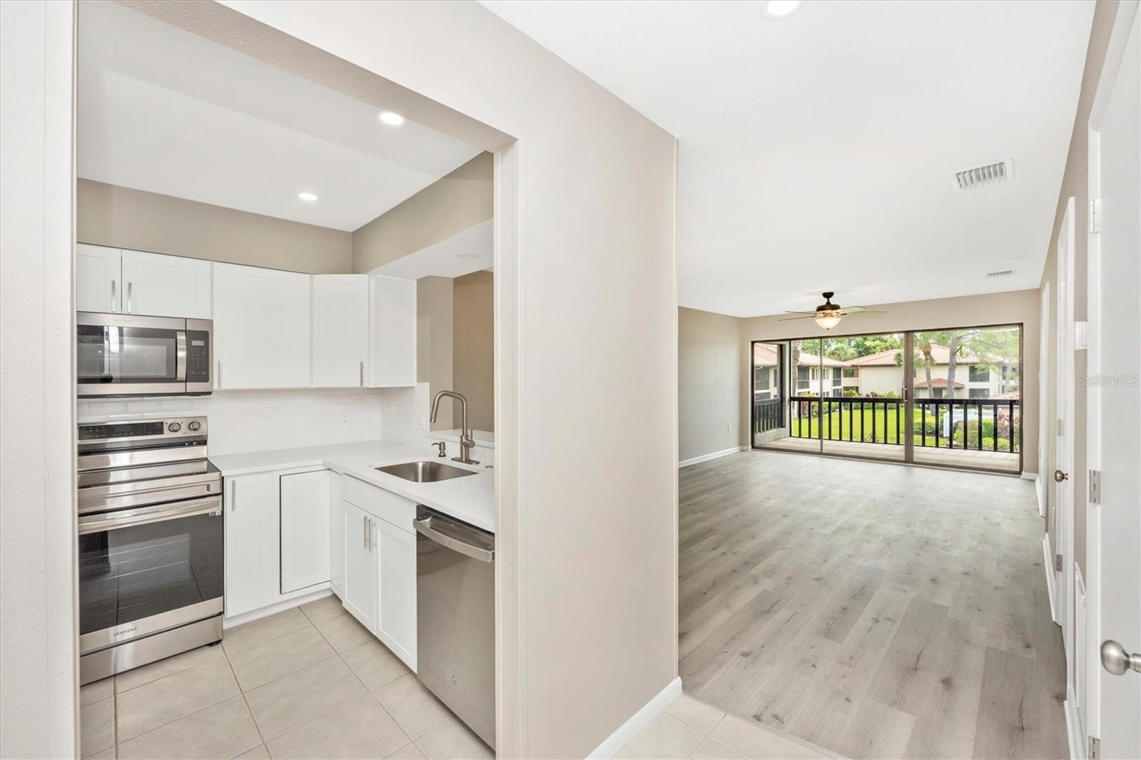5178 Lake Village Unit 86, Sarasota, FL 34235