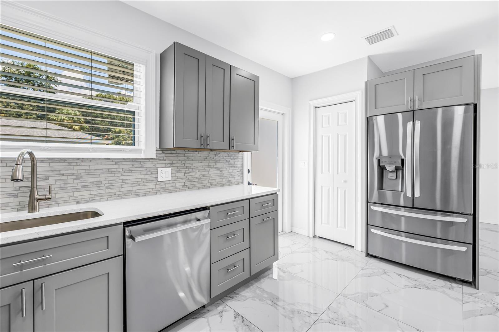1827 16th, St Petersburg, FL 33705