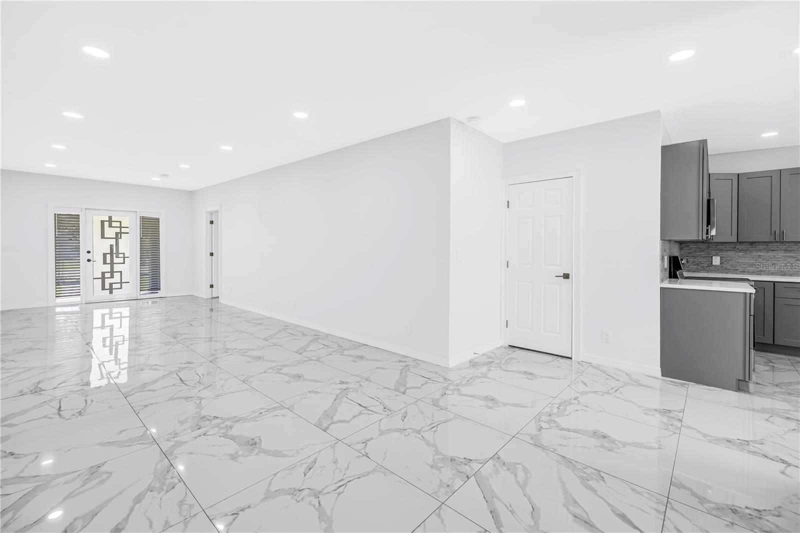 1827 16th, St Petersburg, FL 33705