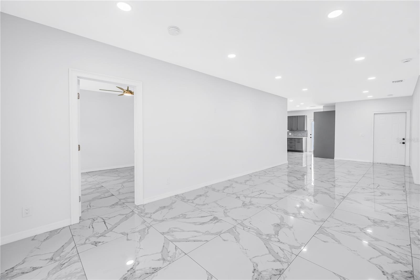 1827 16th, St Petersburg, FL 33705