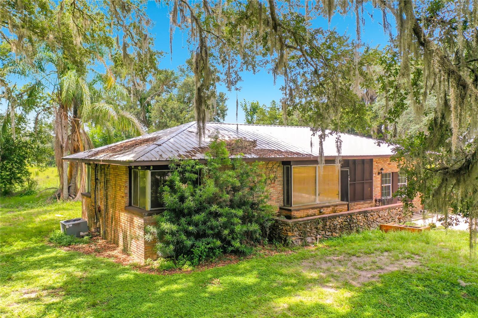 2736 Empire Church, Groveland, FL 34736