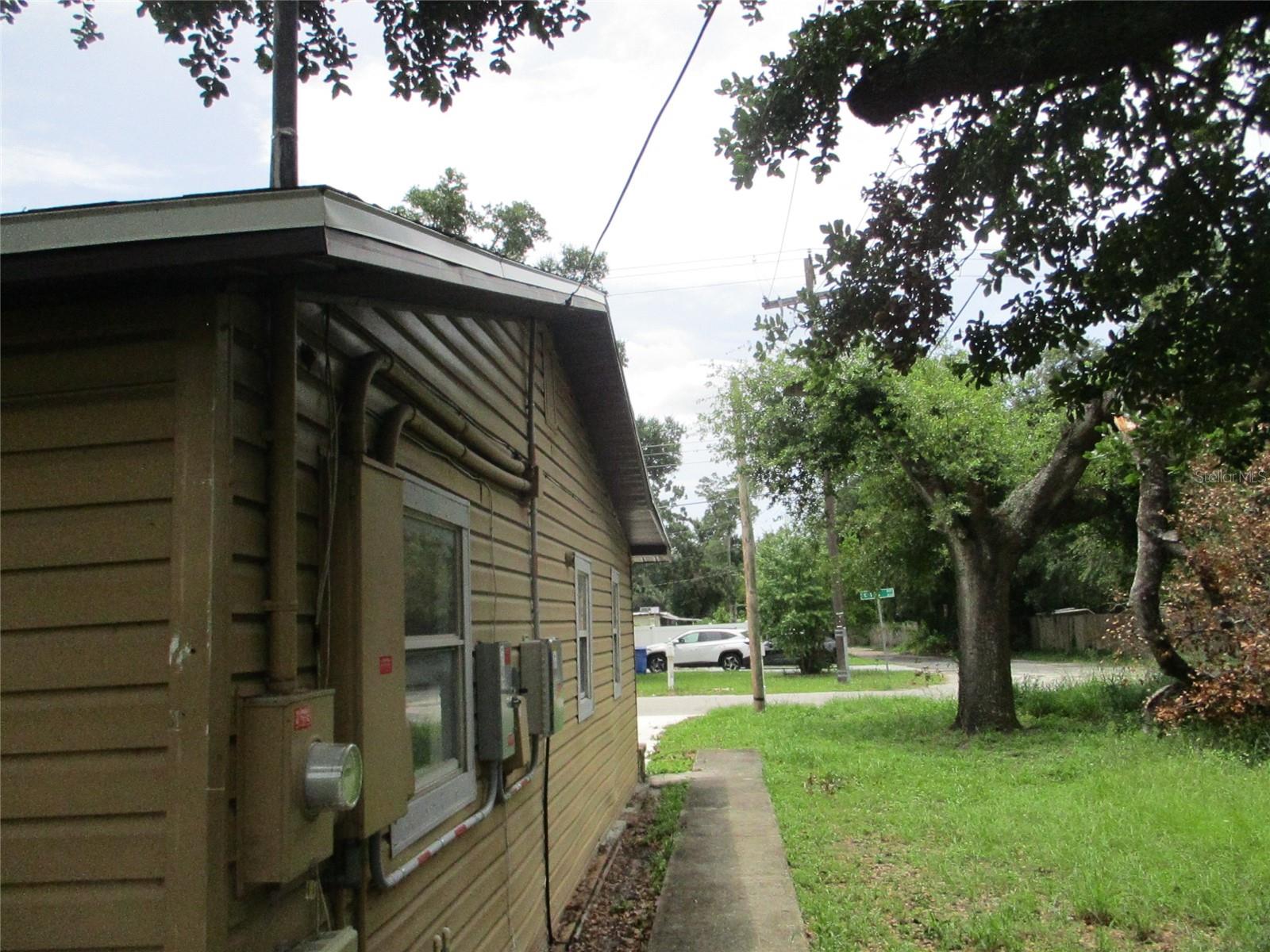 302 130th, Tampa, FL 33612