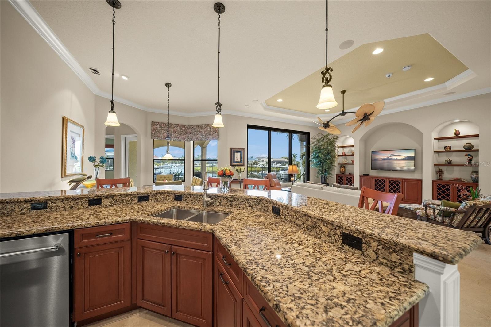 4110 Commodore, Cortez, FL 34215