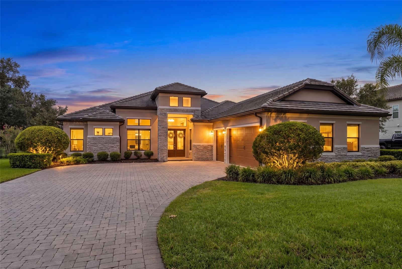 25858 Crossings Bluff, Sorrento, FL 32776