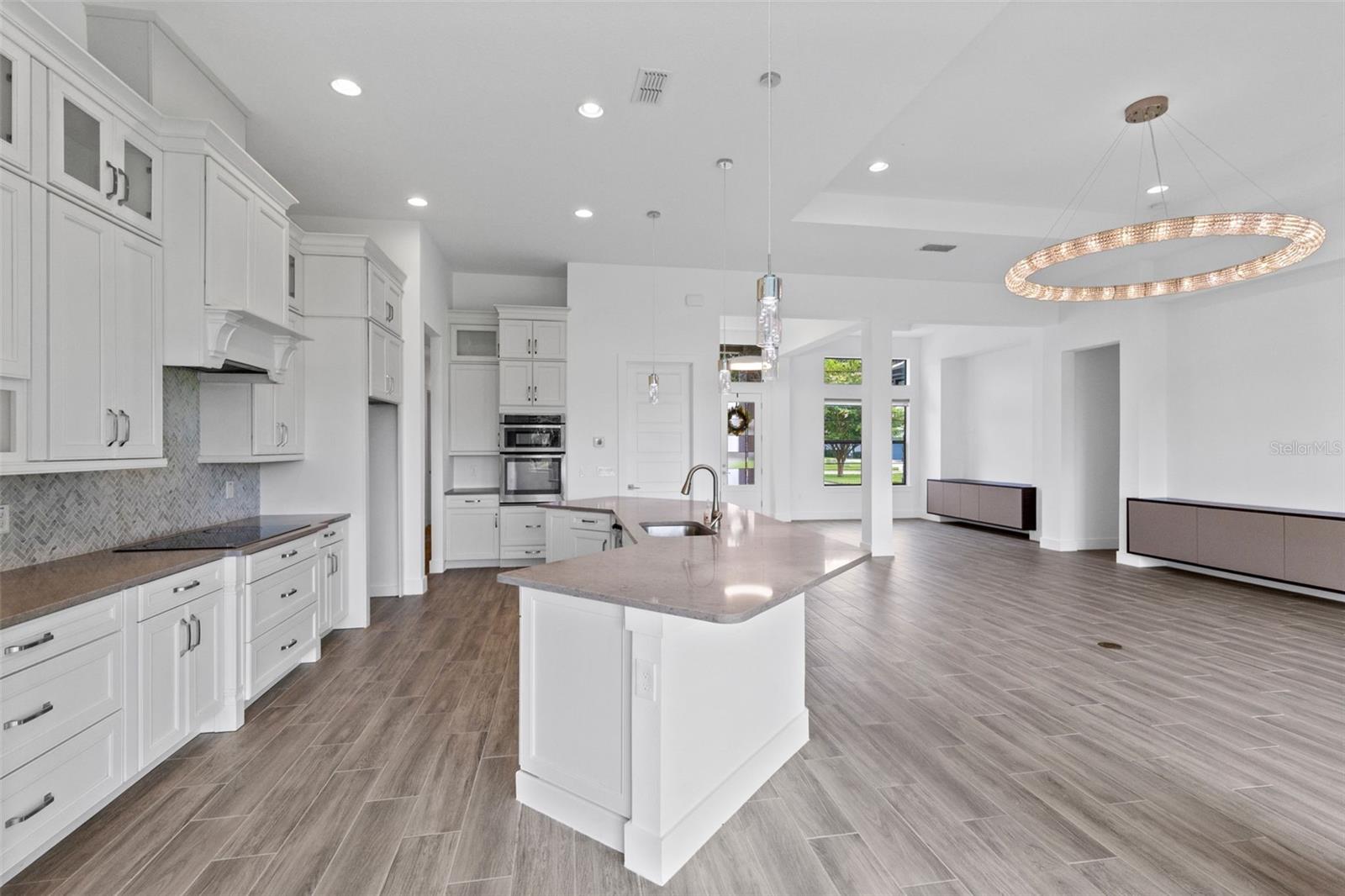 25858 Crossings Bluff, Sorrento, FL 32776