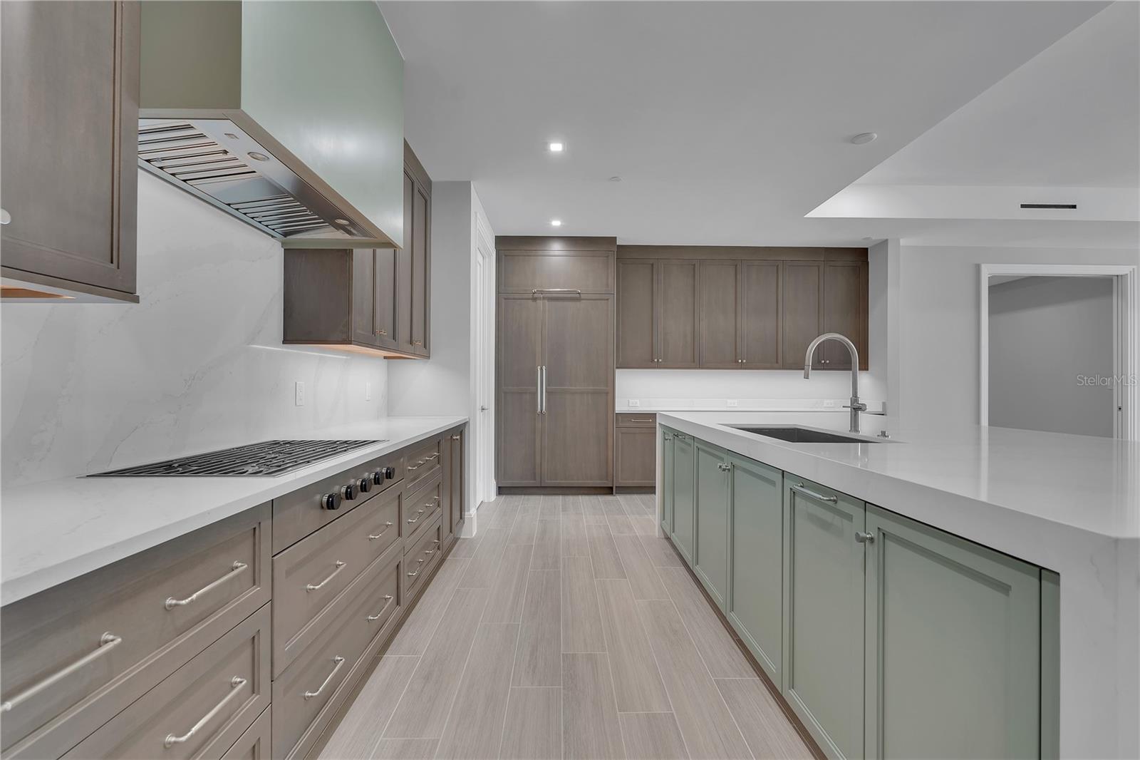 70 Avenida Veneccia Unit 202, Sarasota, FL 34242