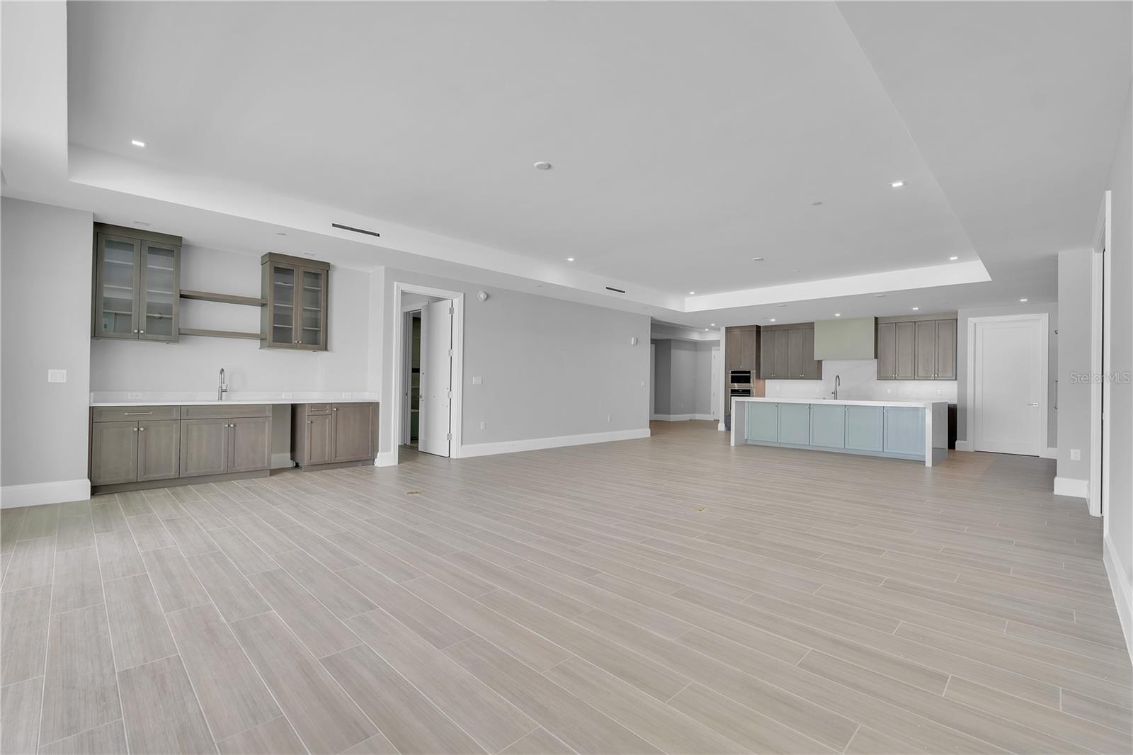 70 Avenida Veneccia Unit 202, Sarasota, FL 34242