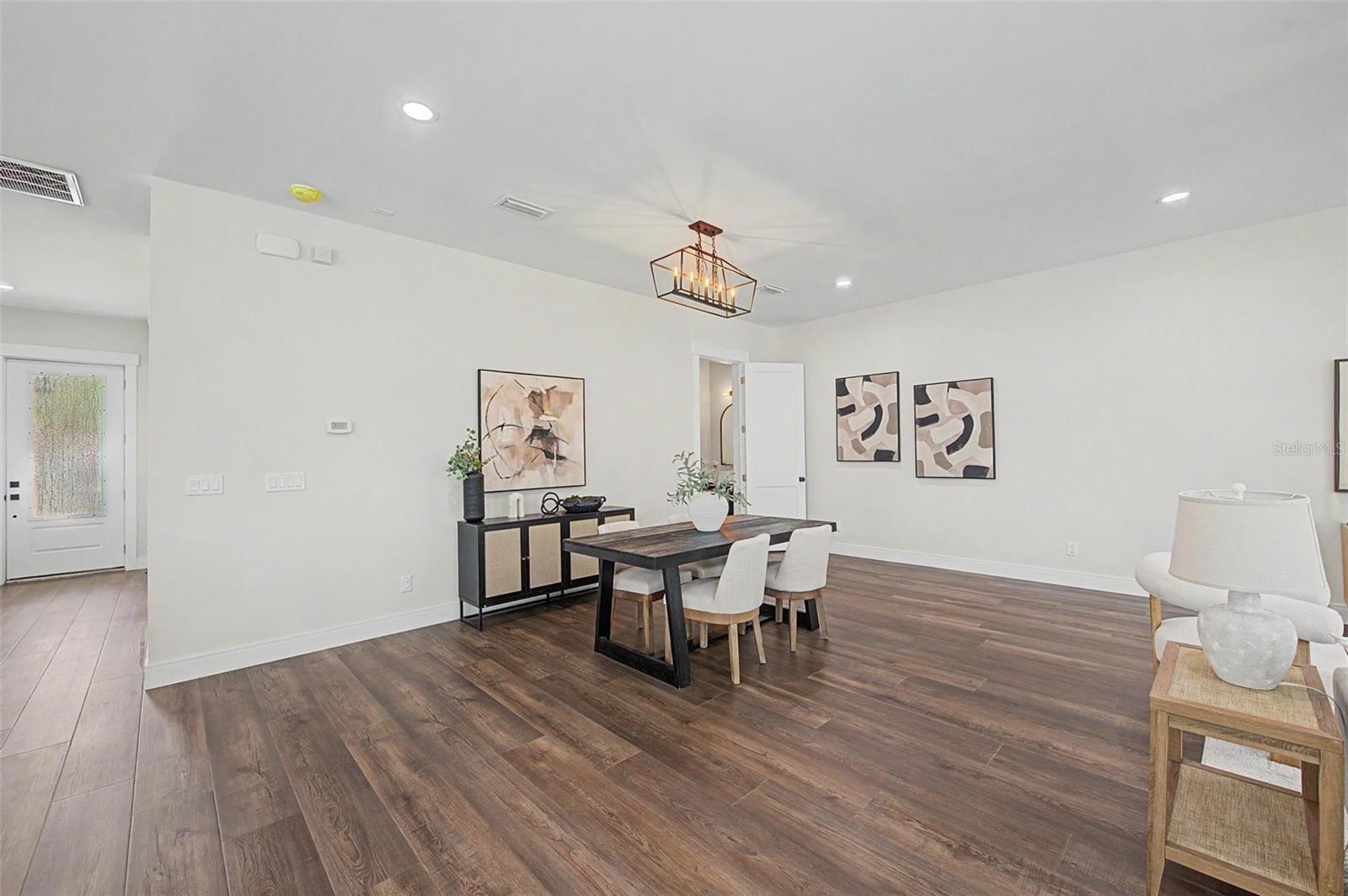 110 Arrawana Unit 2, Tampa, FL 33609