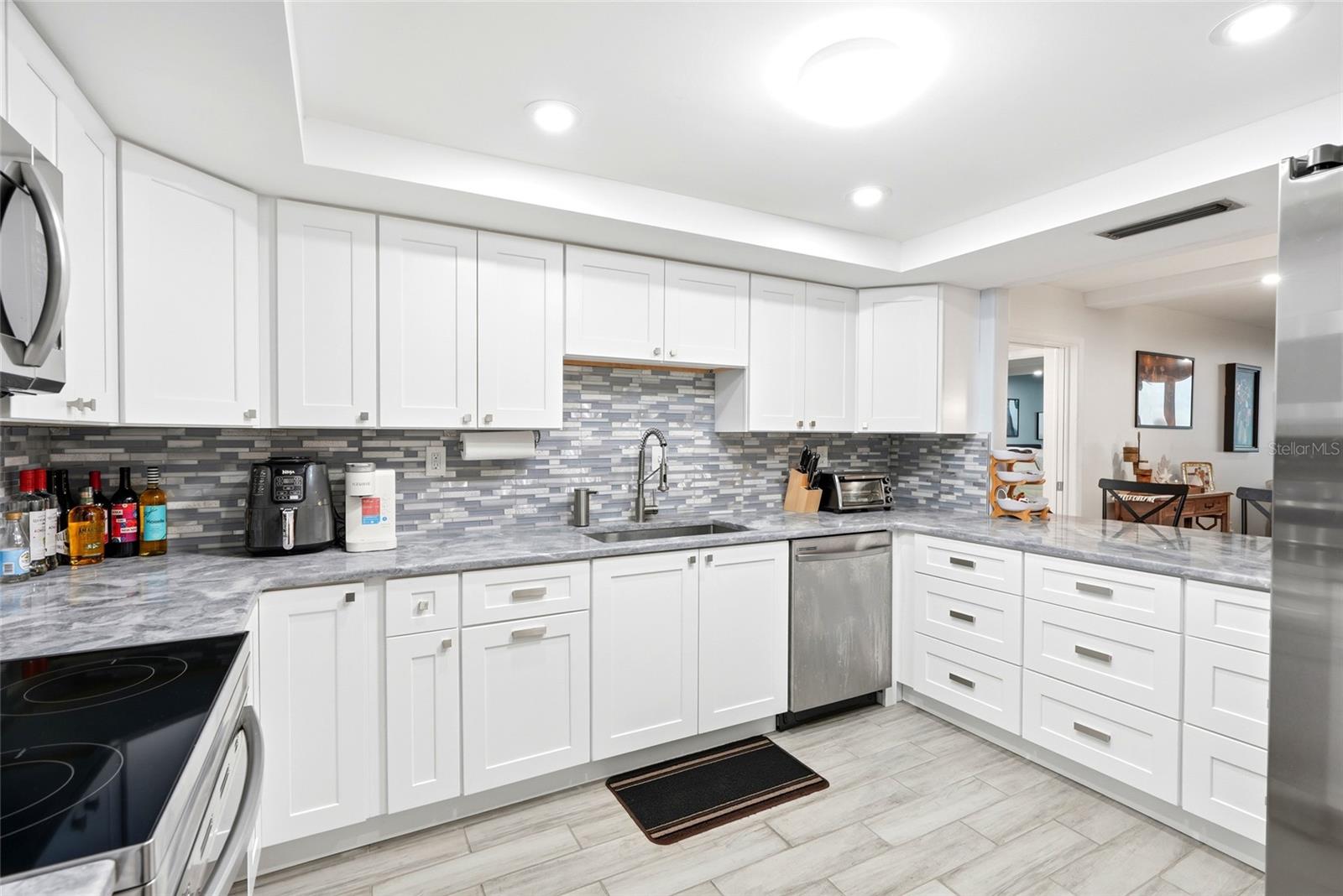 17920 Gulf Unit 1502, St Petersburg, FL 33708