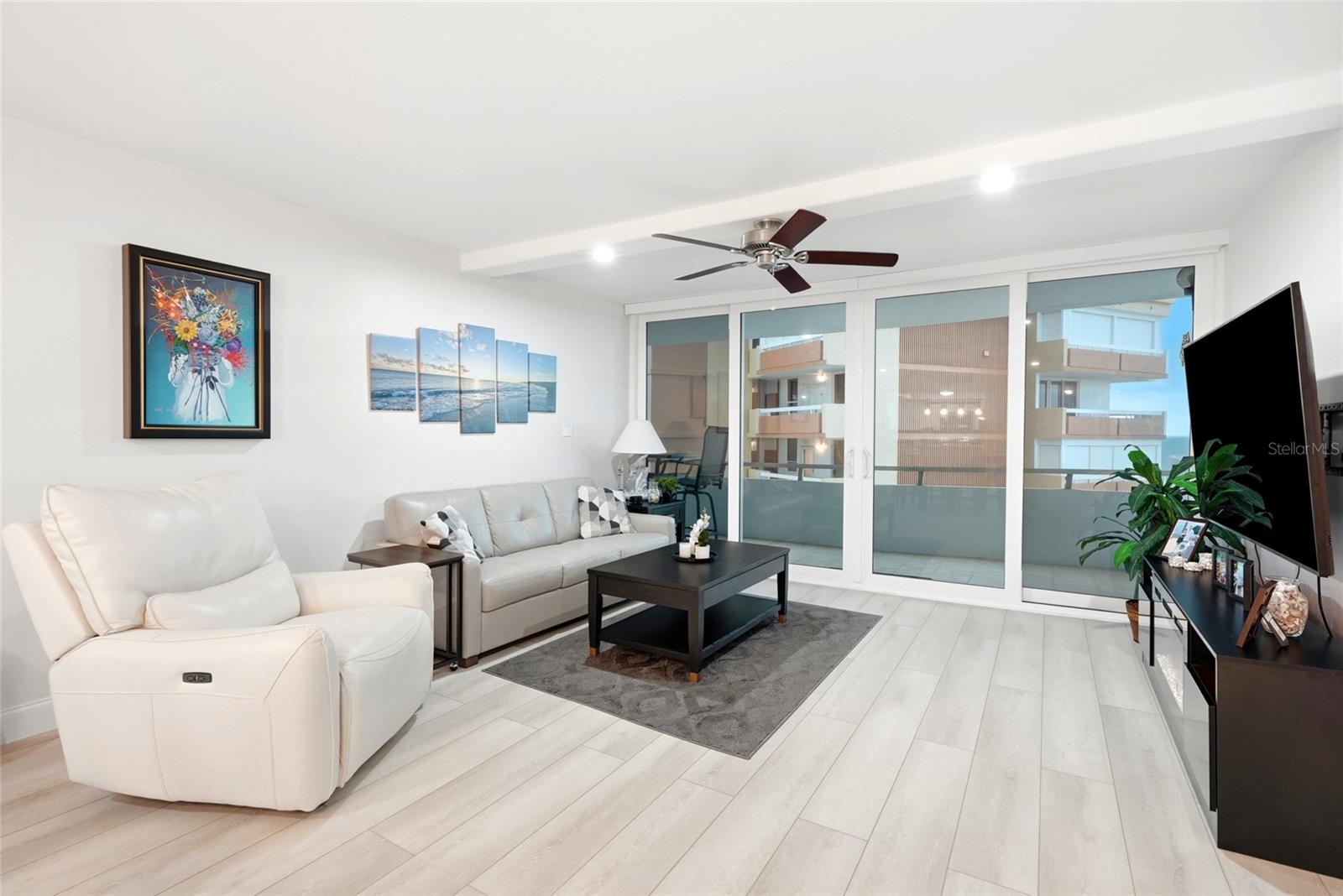17920 Gulf Unit 1502, St Petersburg, FL 33708