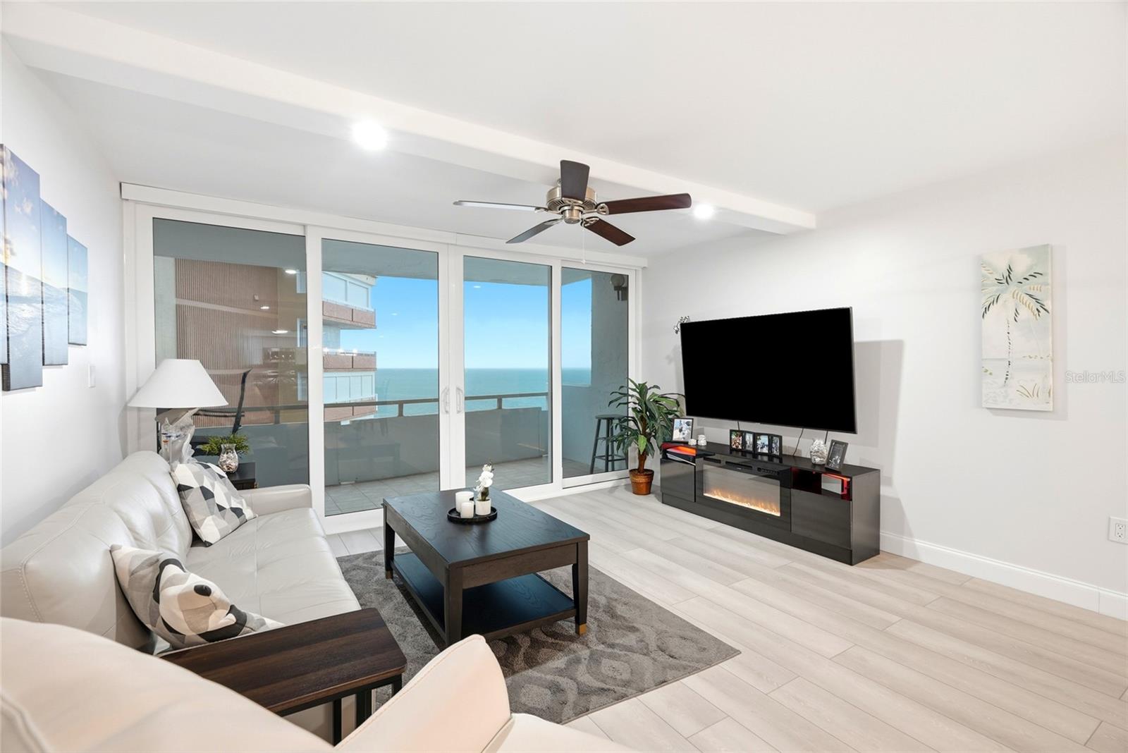 17920 Gulf Unit 1502, St Petersburg, FL 33708