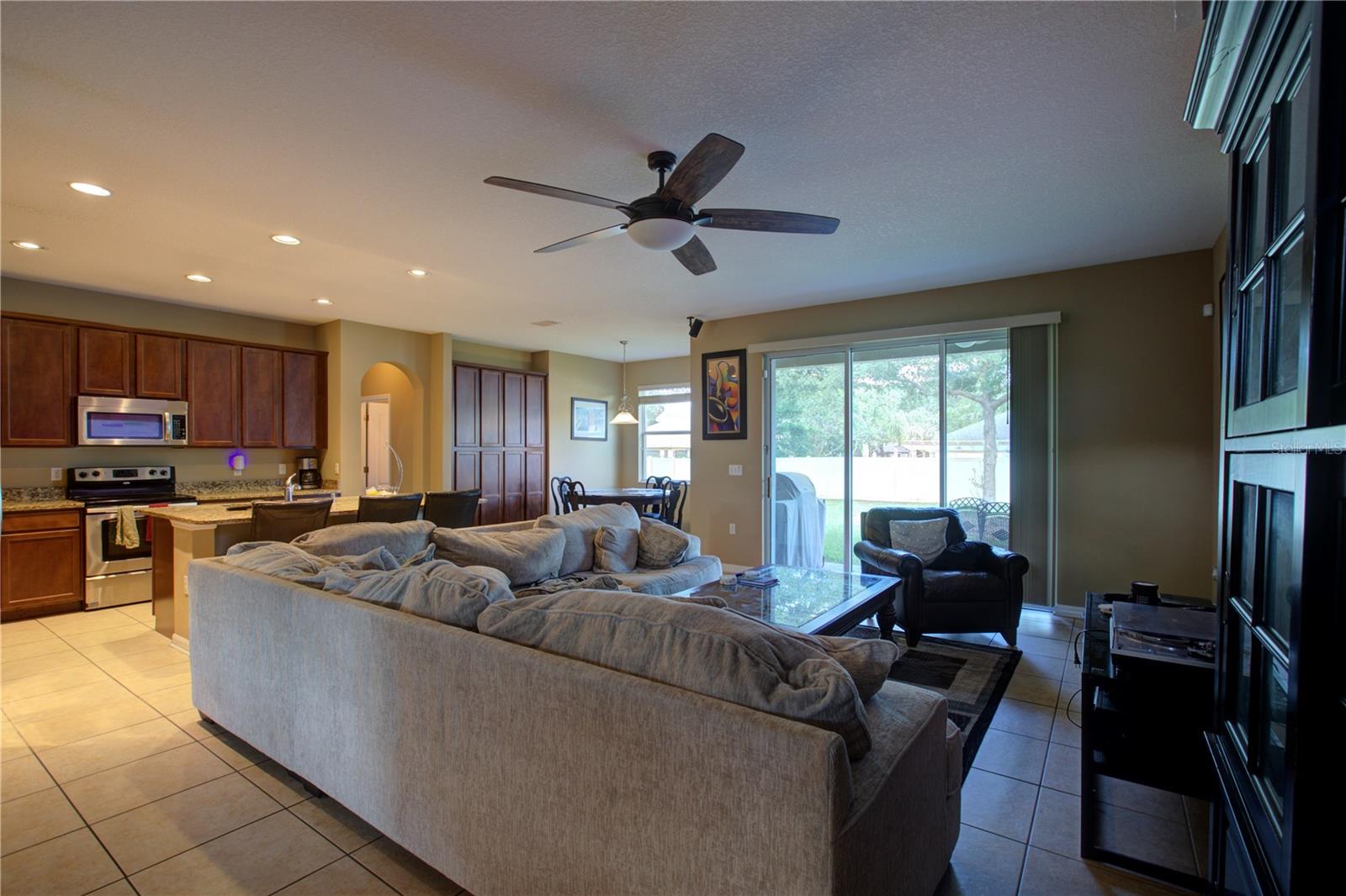 2516 Woodside Ridge, Apopka, FL 32712