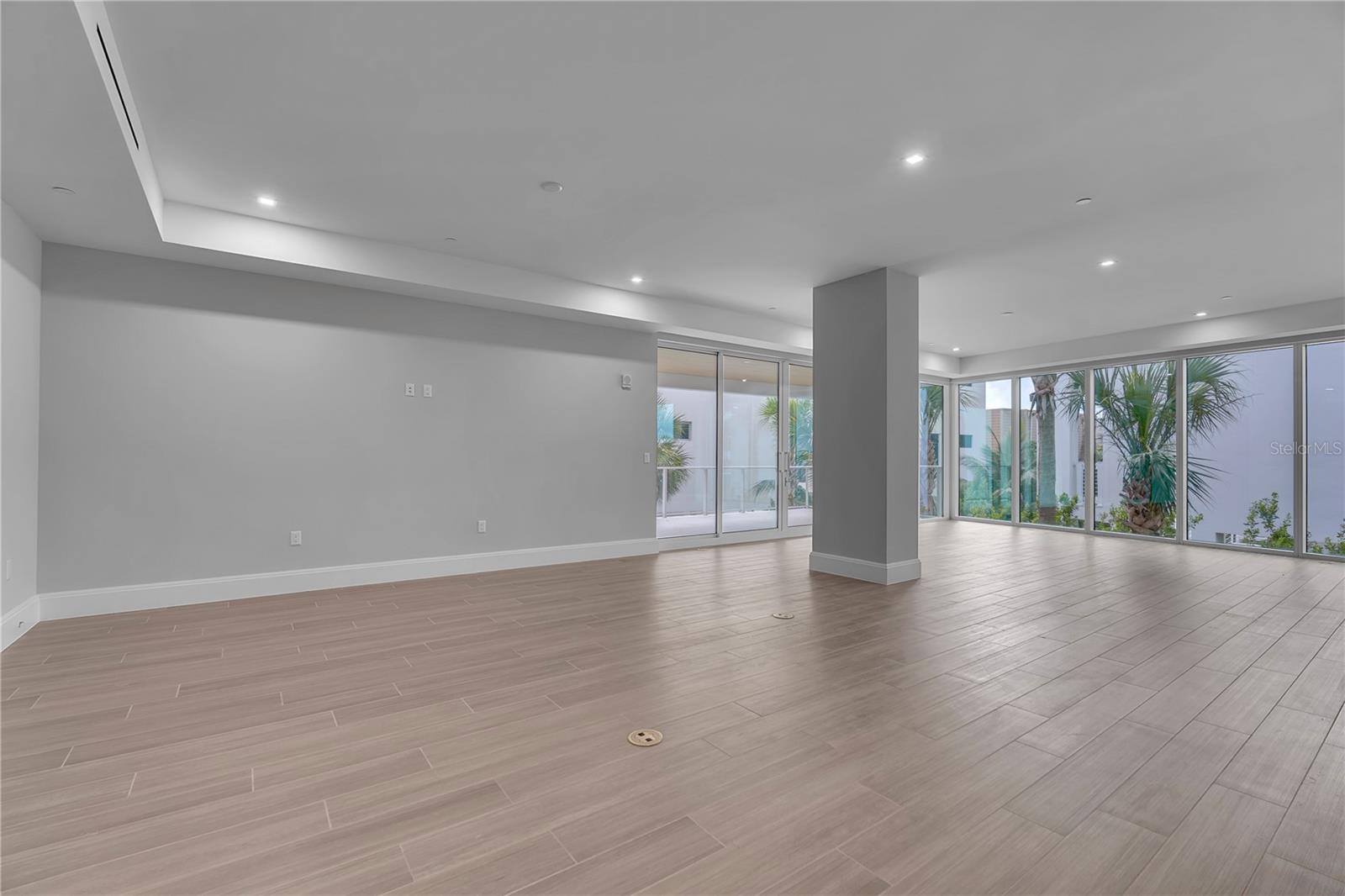 70 Avenida Veneccia Unit 204, Sarasota, FL 34242