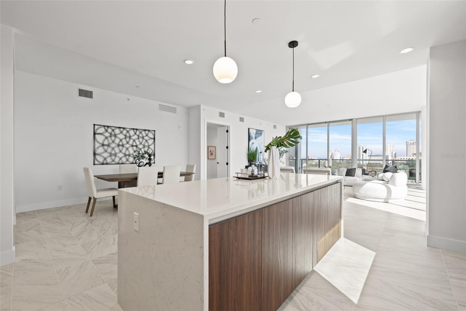 777 3rd Unit 805, St Petersburg, FL 33701