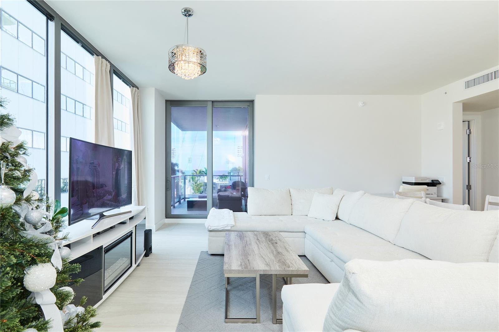 301 1st Unit 804, St Petersburg, FL 33701